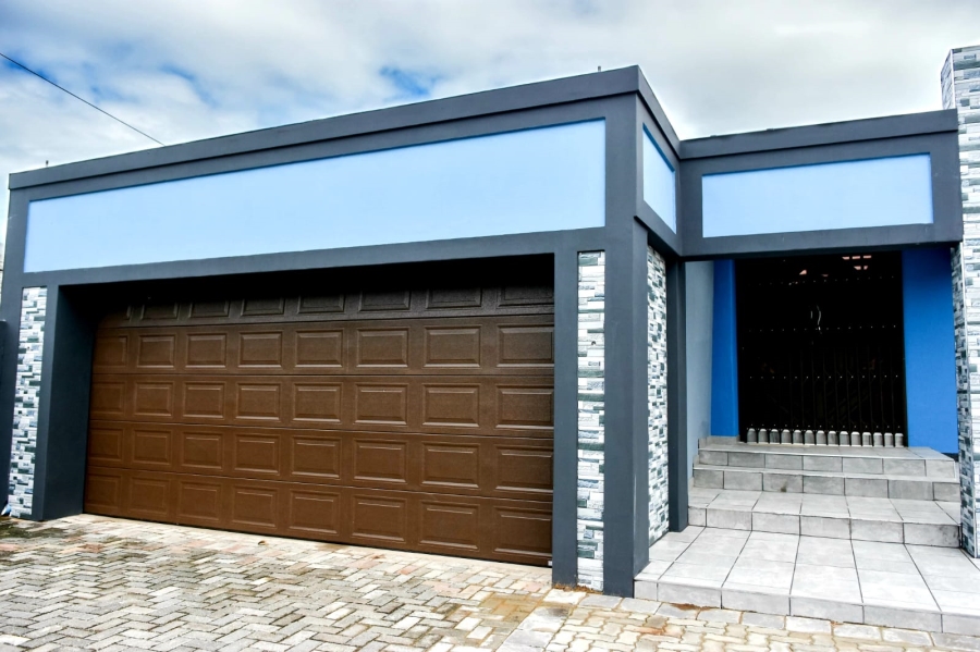 4 Bedroom Property for Sale in Abbotsford Eastern Cape